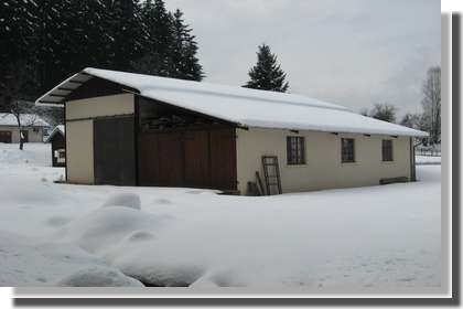 Garage pour caravane Camping La Broche Fresse